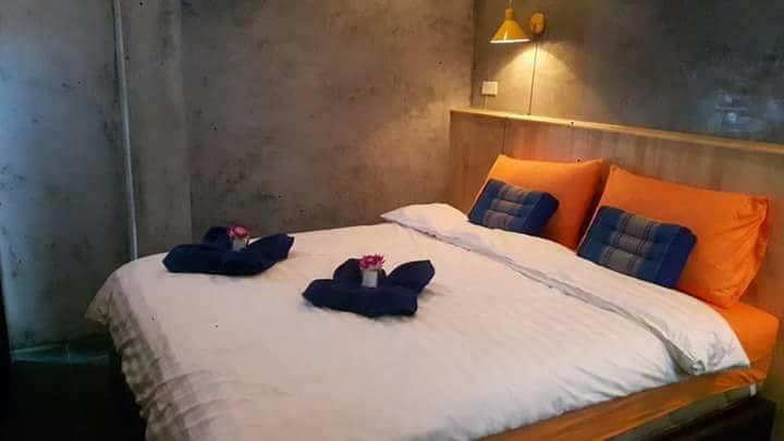 King Kong Hostel At 끄라비 외부 사진