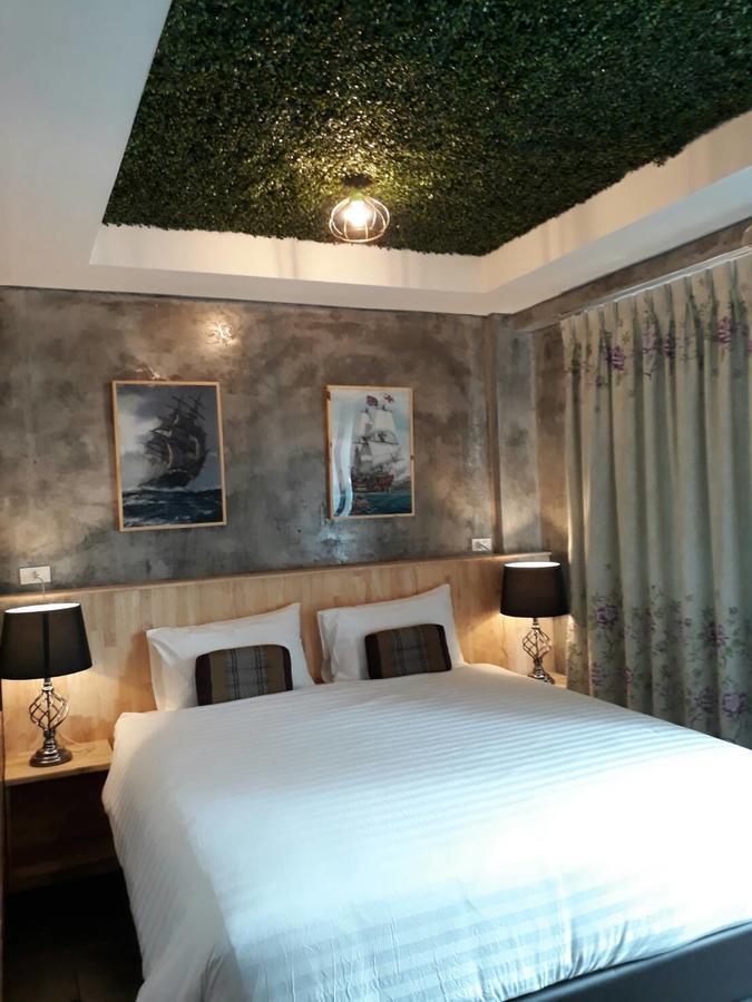 King Kong Hostel At 끄라비 외부 사진
