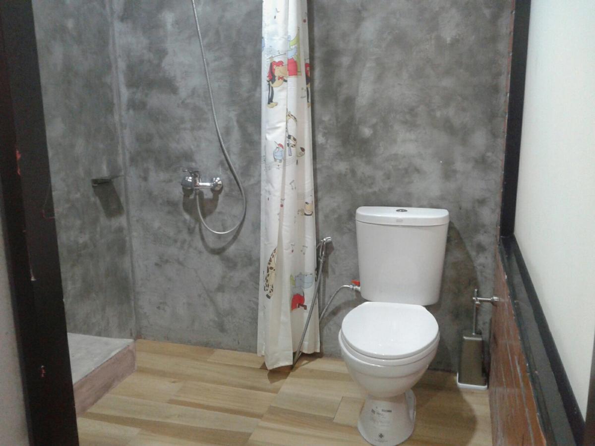 King Kong Hostel At 끄라비 외부 사진